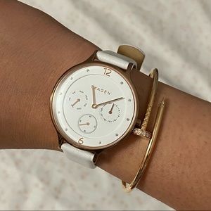 Pre-owned SKAGEN watch, white leather band